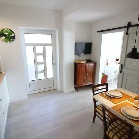 Tramontana - Cozy And Charming Close To Sea