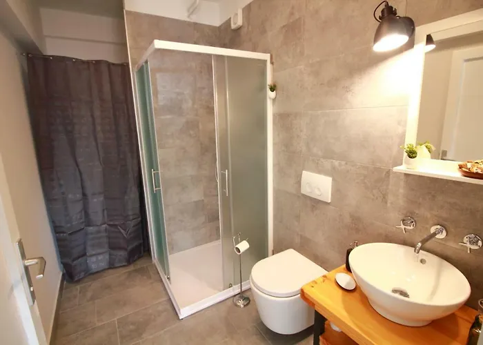 Tramontana - Cozy And Charming Close To Sea شقة