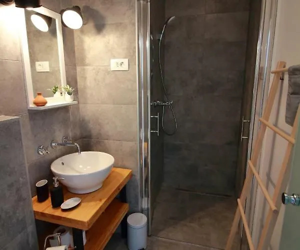 شقة Tramontana - Cozy And Charming Close To Sea أوباتيا